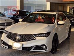 أكورا TLX